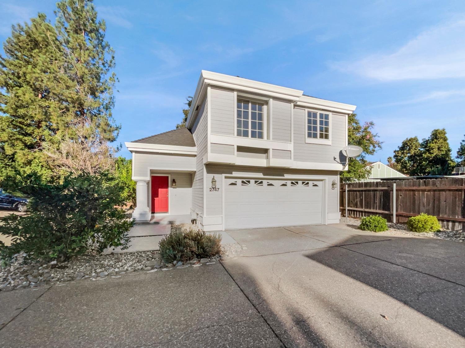 Detail Gallery Image 8 of 32 For 2747 Compton Parc Ln, Carmichael,  CA 95608 - 3 Beds | 2/1 Baths