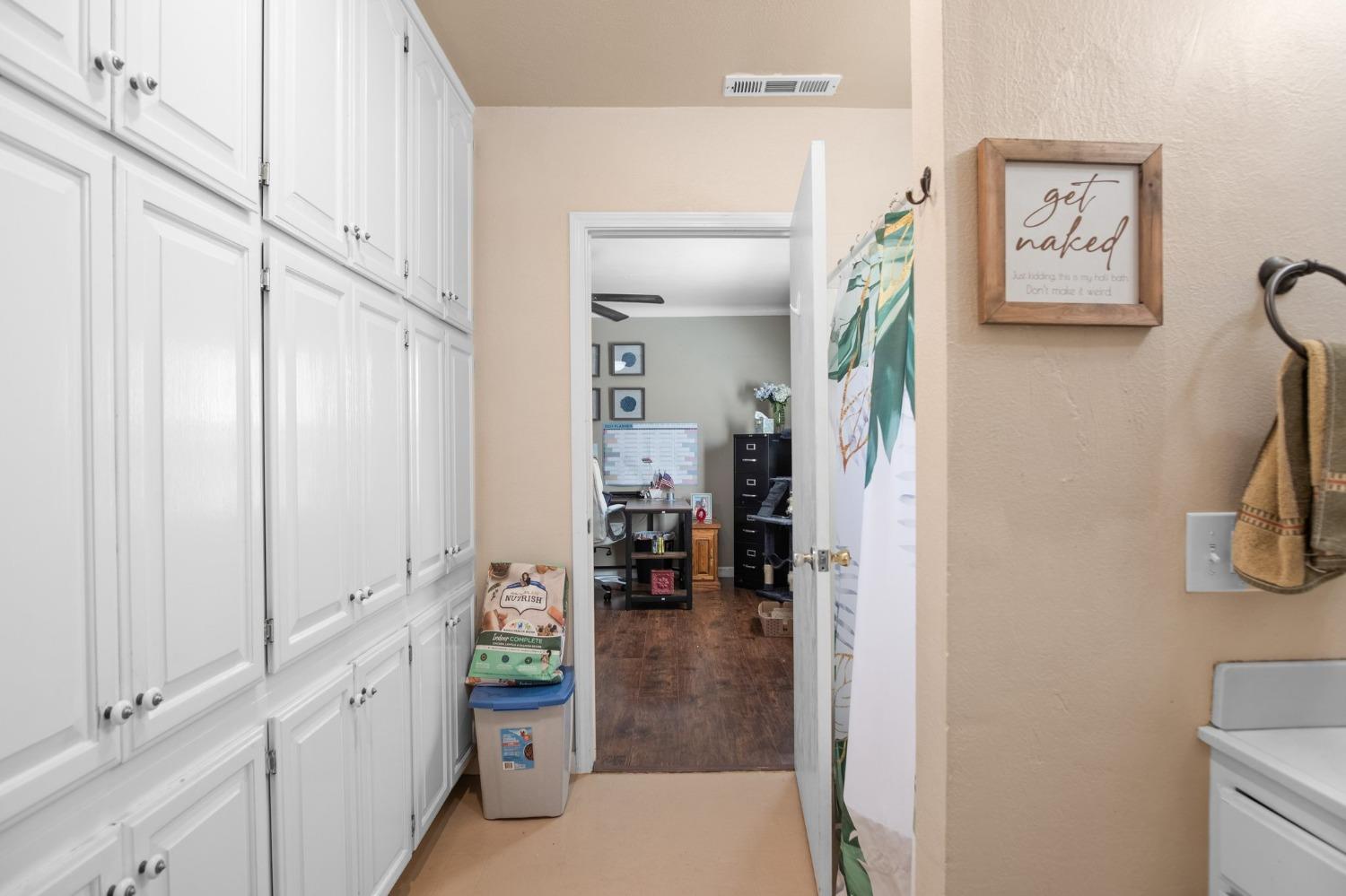 Detail Gallery Image 12 of 30 For 730 Laurel Ave, Gustine,  CA 95322 - 2 Beds | 2 Baths