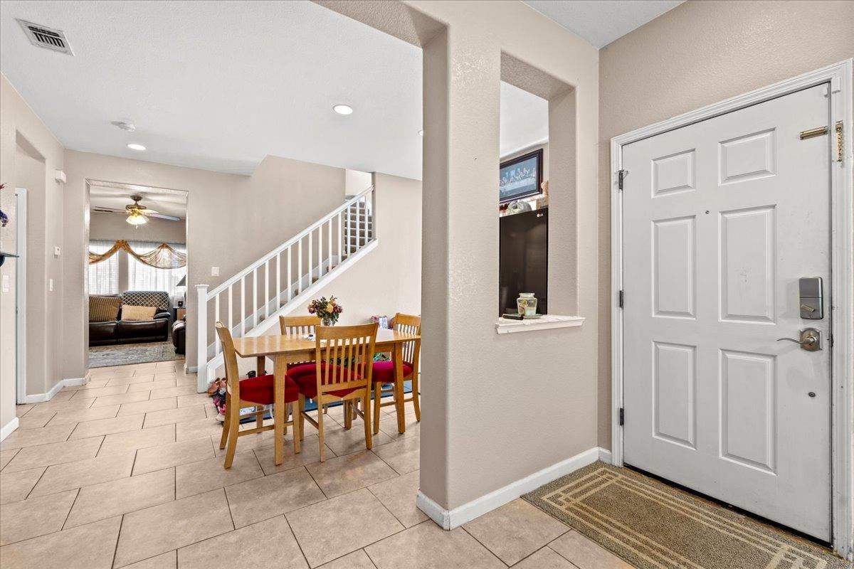 Detail Gallery Image 12 of 52 For 1909 St Sebastian Way, Modesto,  CA 95358 - 4 Beds | 2/1 Baths