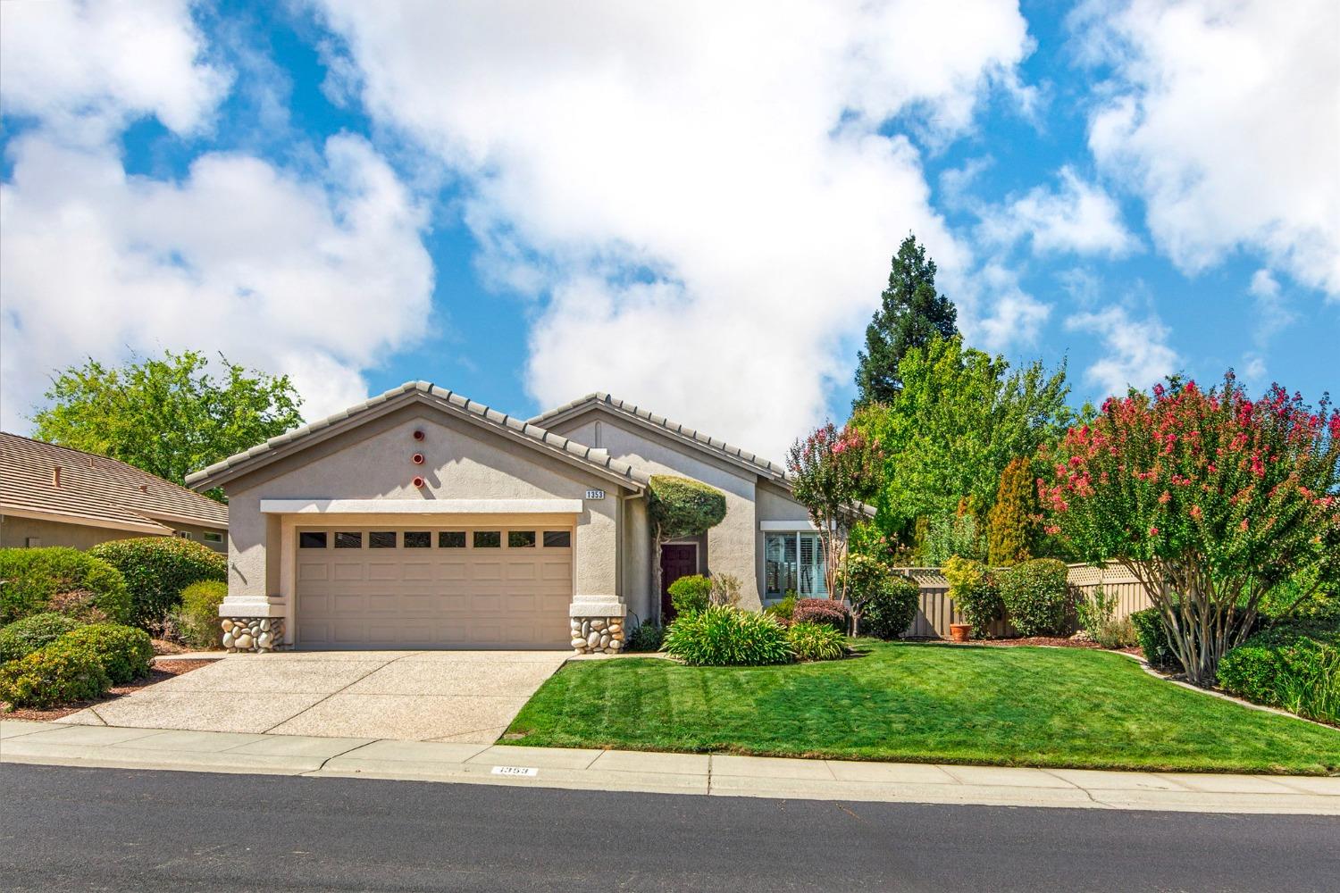 Detail Gallery Image 1 of 1 For 1353 Strolling Hills Ln, Lincoln,  CA 95648 - 2 Beds | 2 Baths