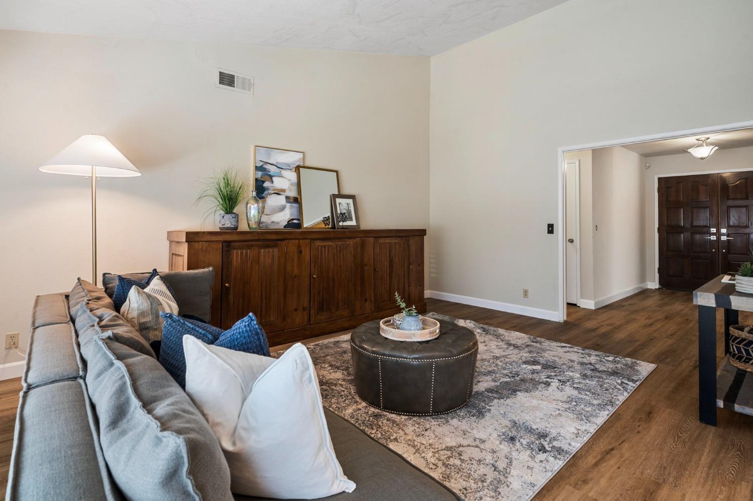 Detail Gallery Image 21 of 45 For 2404 Pheasant Run Cir, Stockton,  CA 95207 - 3 Beds | 2 Baths