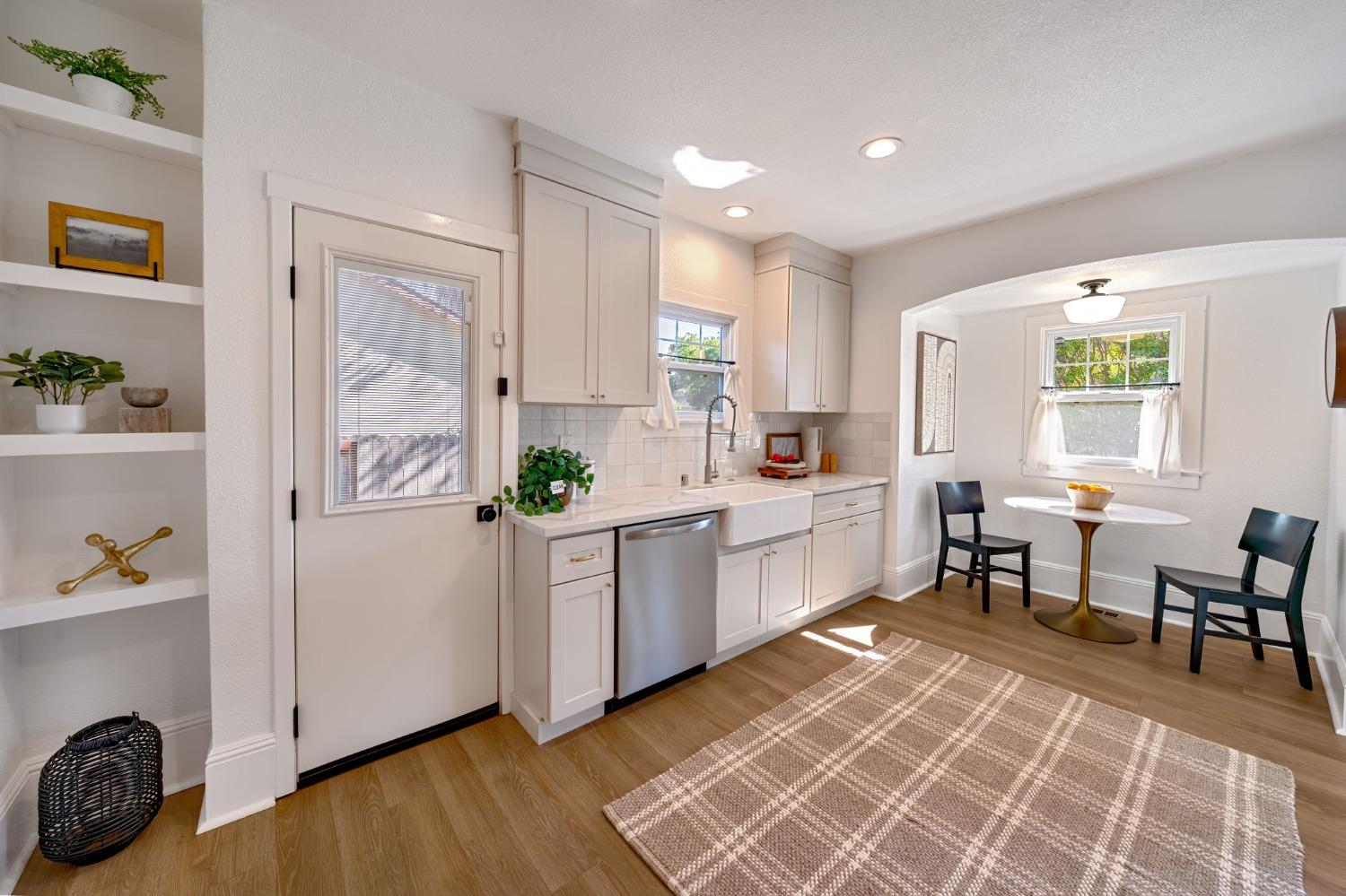 Detail Gallery Image 17 of 36 For 4538 54th St, Sacramento,  CA 95820 - 2 Beds | 1 Baths