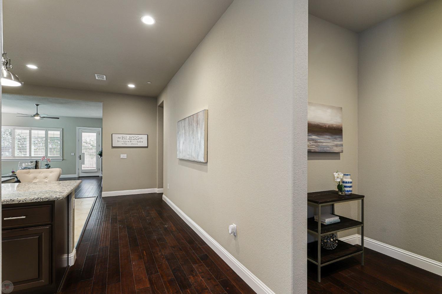 Detail Gallery Image 12 of 45 For 2490 David Waite Dr, Tracy,  CA 95377 - 3 Beds | 2 Baths