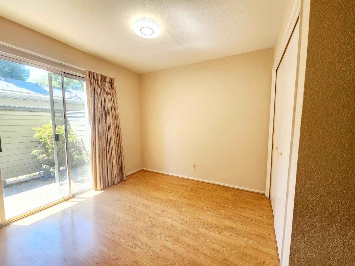 Detail Gallery Image 8 of 16 For 9157 Newhall Dr #91,  Sacramento,  CA 95826 - 2 Beds | 1 Baths