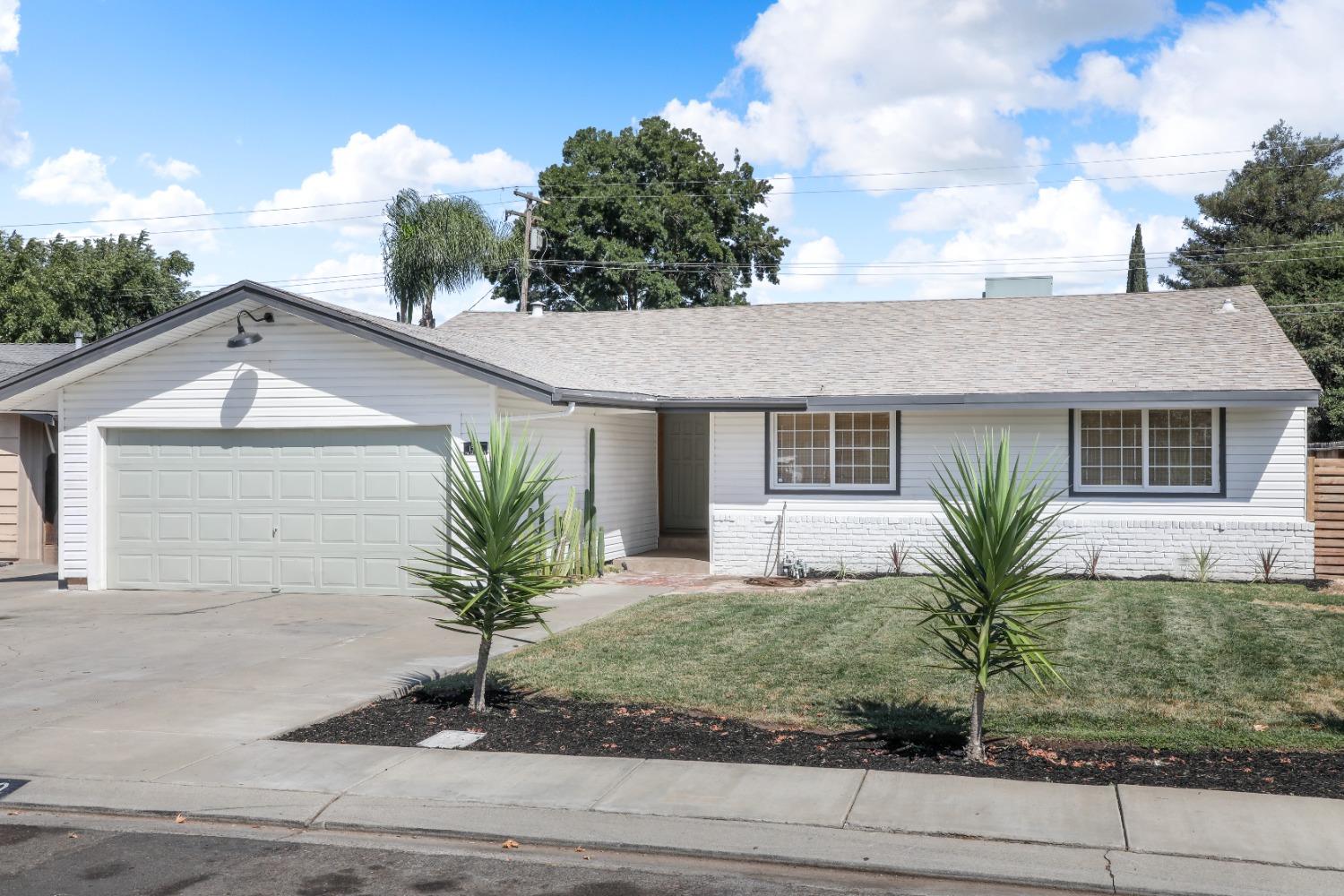 Detail Gallery Image 1 of 1 For 1530 Paulette Ave, Modesto,  CA 95355 - 3 Beds | 2 Baths