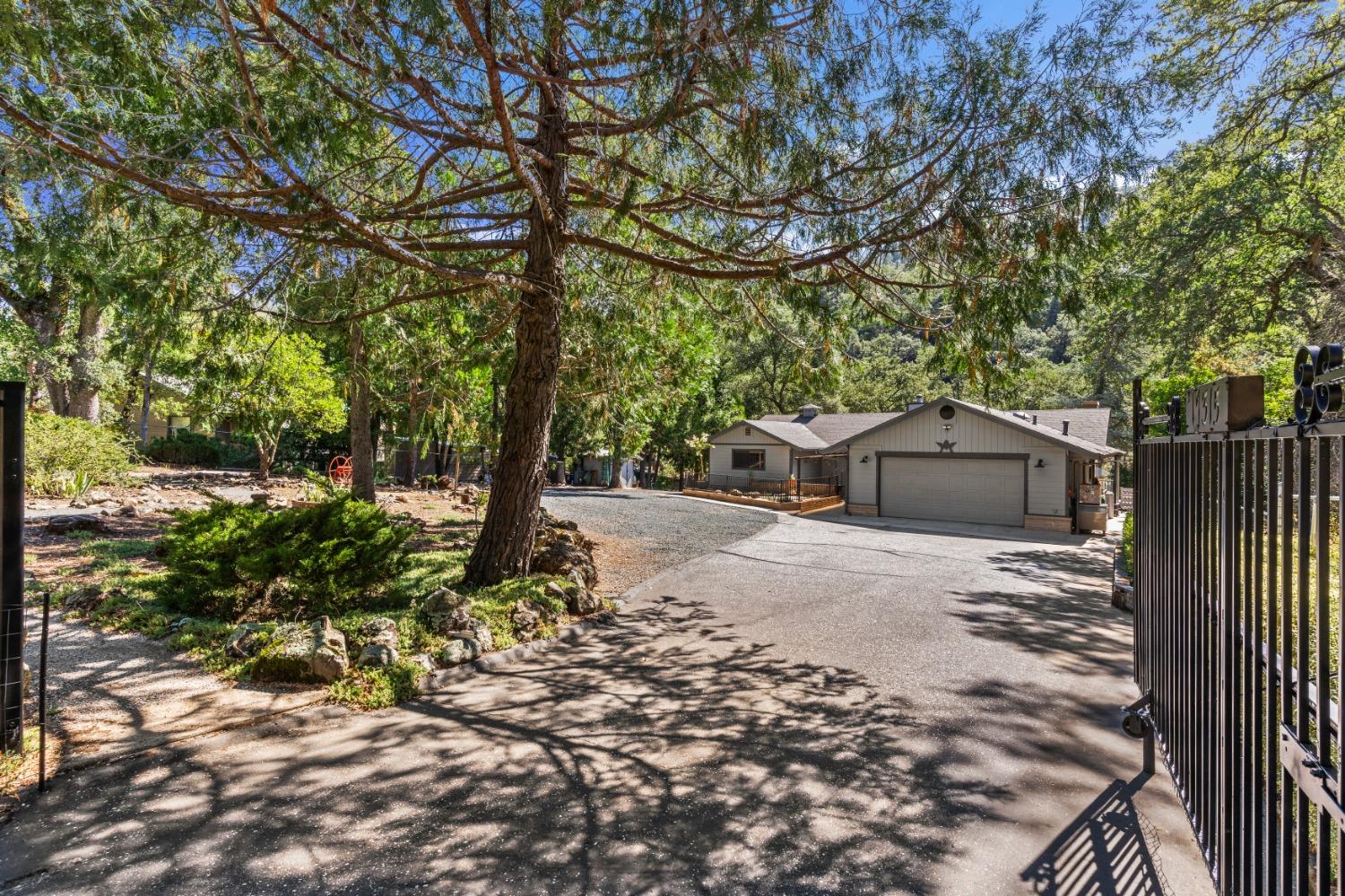 Detail Gallery Image 1 of 1 For 17315 Brewer Rd, Grass Valley,  CA 95949 - 2 Beds | 2 Baths