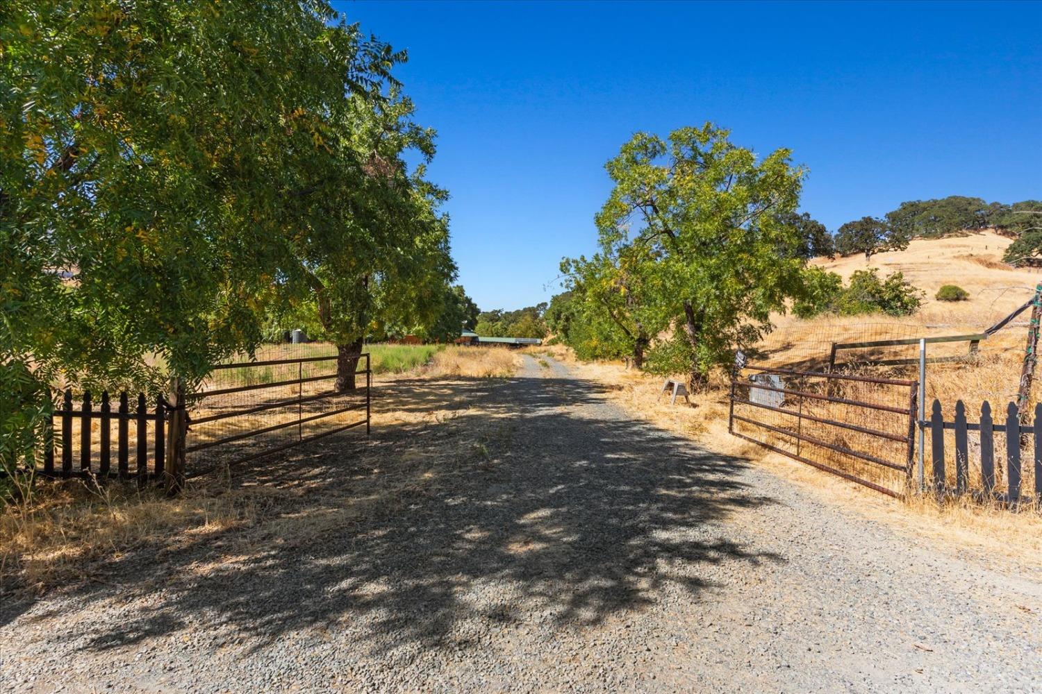 Detail Gallery Image 5 of 95 For 6115 Morgan Territory Rd, Clayton,  CA 94517 - 2 Beds | 1/1 Baths