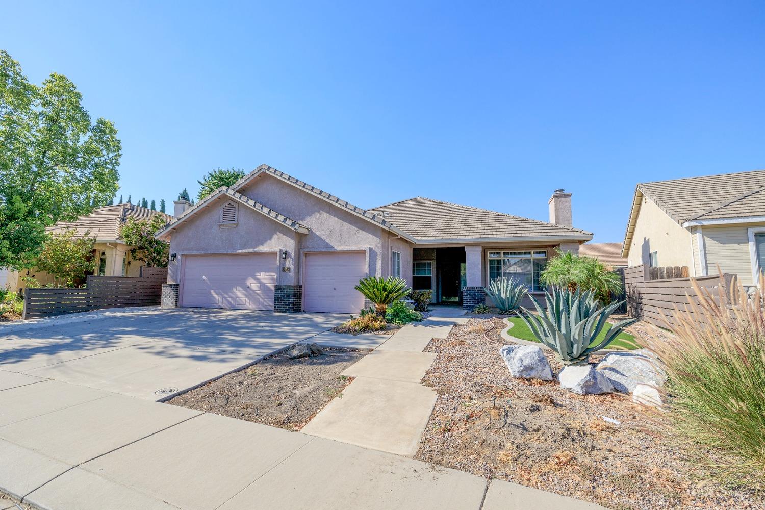 Detail Gallery Image 1 of 1 For 5048 Treetop Dr, Salida,  CA 95368 - 4 Beds | 2 Baths