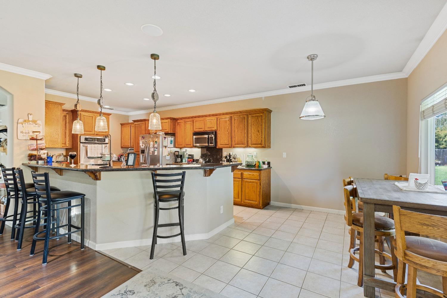 Detail Gallery Image 11 of 40 For 1809 Rolling Rock Ct, Yuba City,  CA 95993 - 3 Beds | 2 Baths