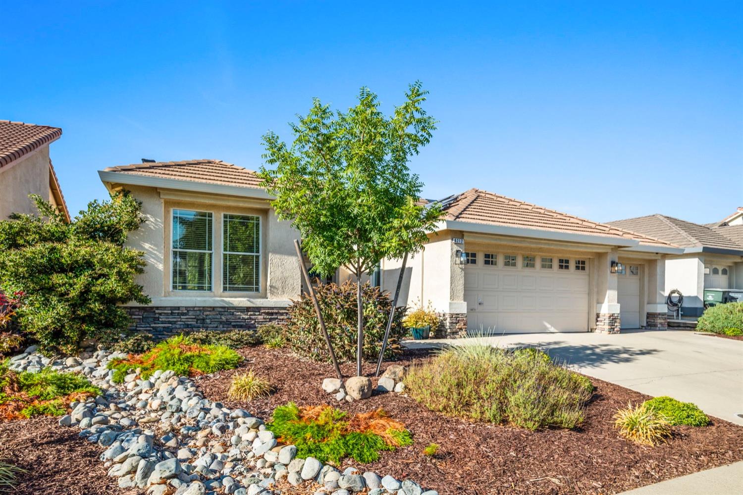 Detail Gallery Image 2 of 37 For 6212 Night Ridge Way, Rocklin,  CA 95765 - 3 Beds | 2 Baths