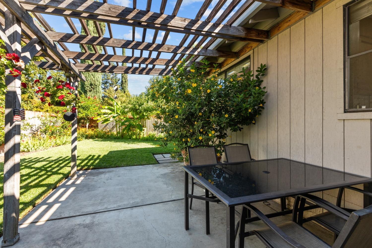 Detail Gallery Image 23 of 34 For 2445 Angel Dr, Stockton,  CA 95209 - 3 Beds | 2 Baths