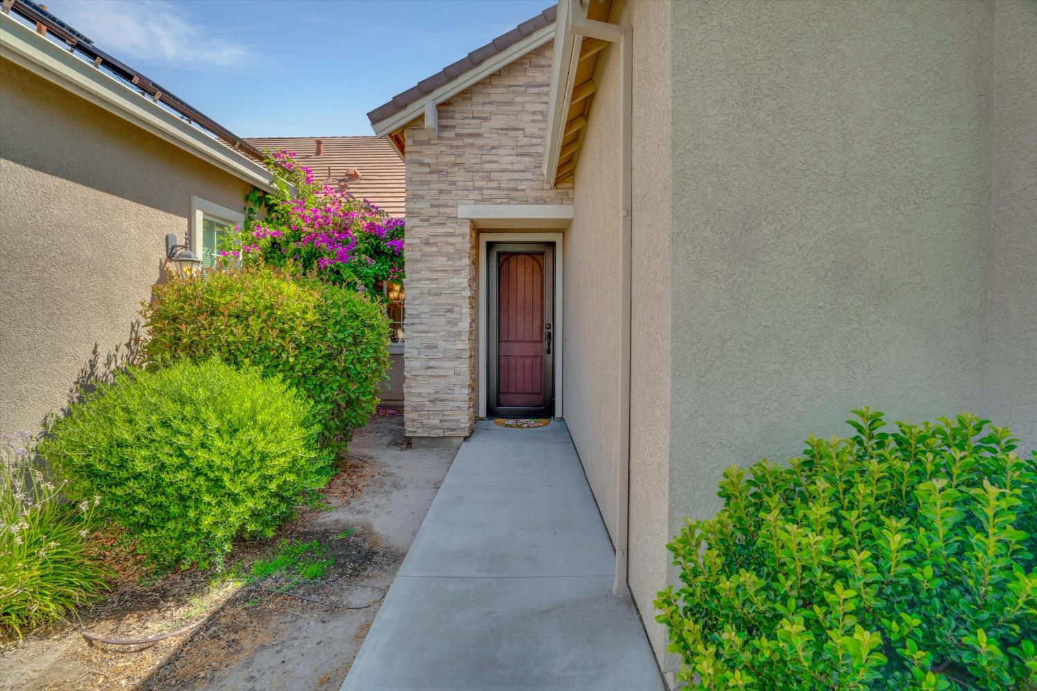 Detail Gallery Image 6 of 50 For 2554 Sugar Creek, Manteca,  CA 95336 - 3 Beds | 2/1 Baths