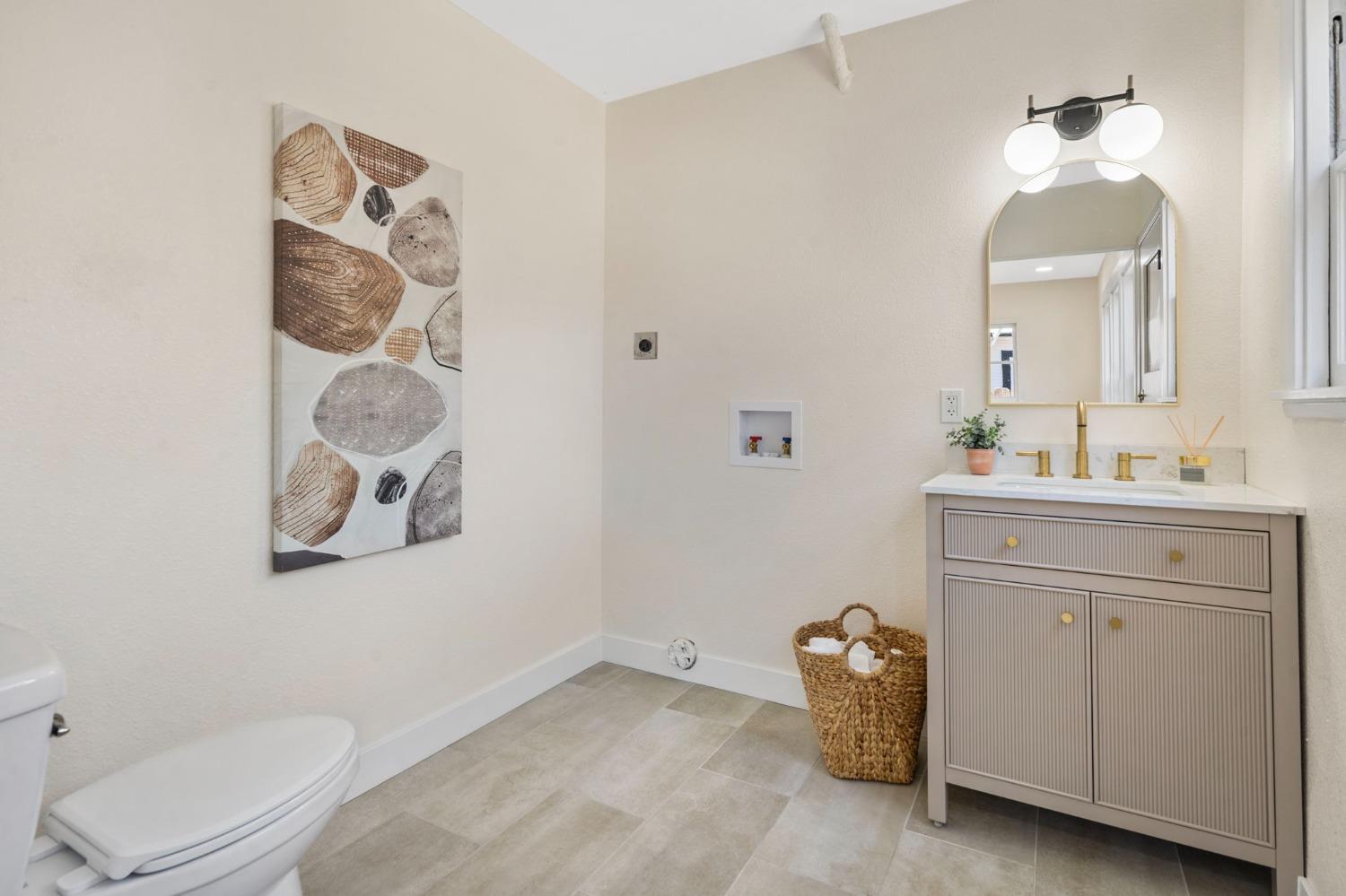 Detail Gallery Image 31 of 41 For 1141 W Magnolia St, Stockton,  CA 95203 - 2 Beds | 1/1 Baths