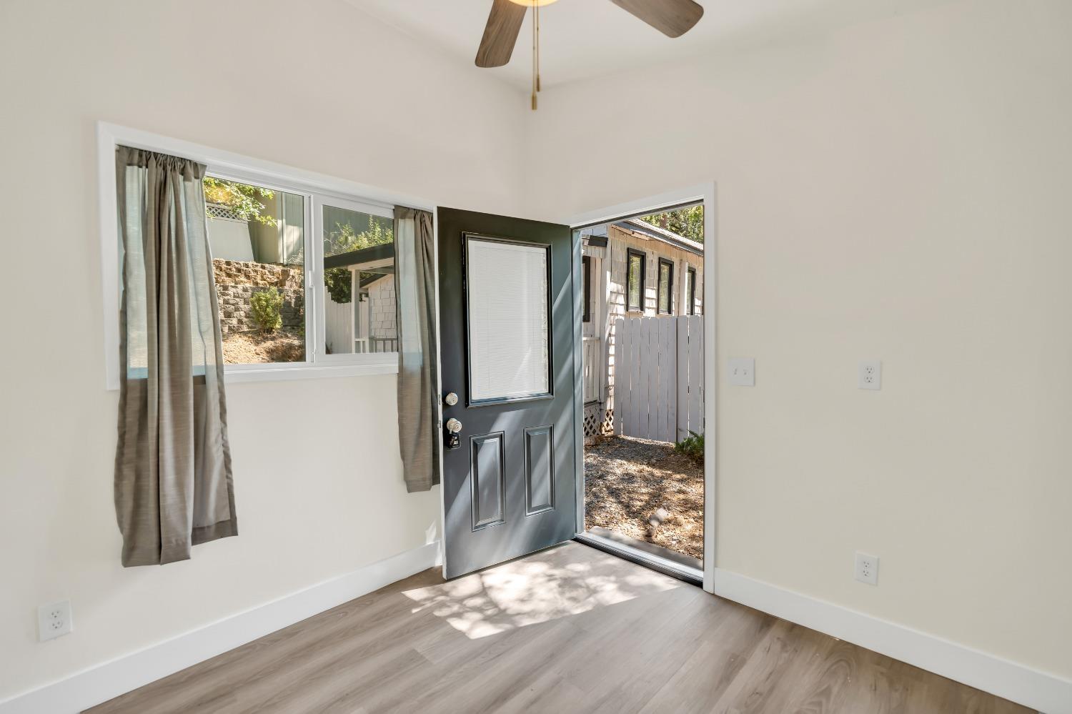 Detail Gallery Image 17 of 28 For 866 Goldner Ct, Placerville,  CA 95667 - 1 Beds | 1 Baths