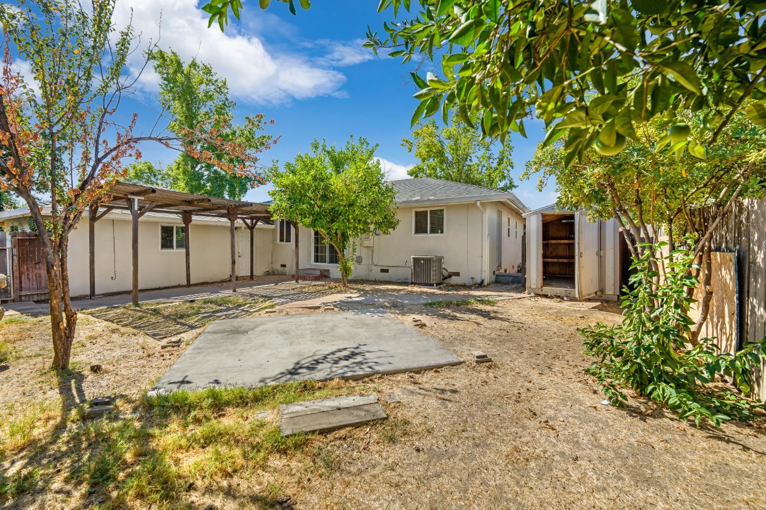 Detail Gallery Image 34 of 36 For 6783 Middlecoff Way, Sacramento,  CA 95822 - 4 Beds | 3 Baths