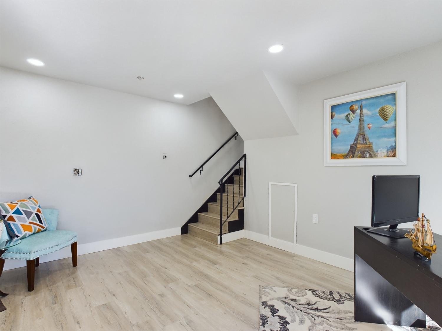 Detail Gallery Image 28 of 49 For 2207 Sweetwater Trl, Cool,  CA 95614 - 3 Beds | 2/1 Baths