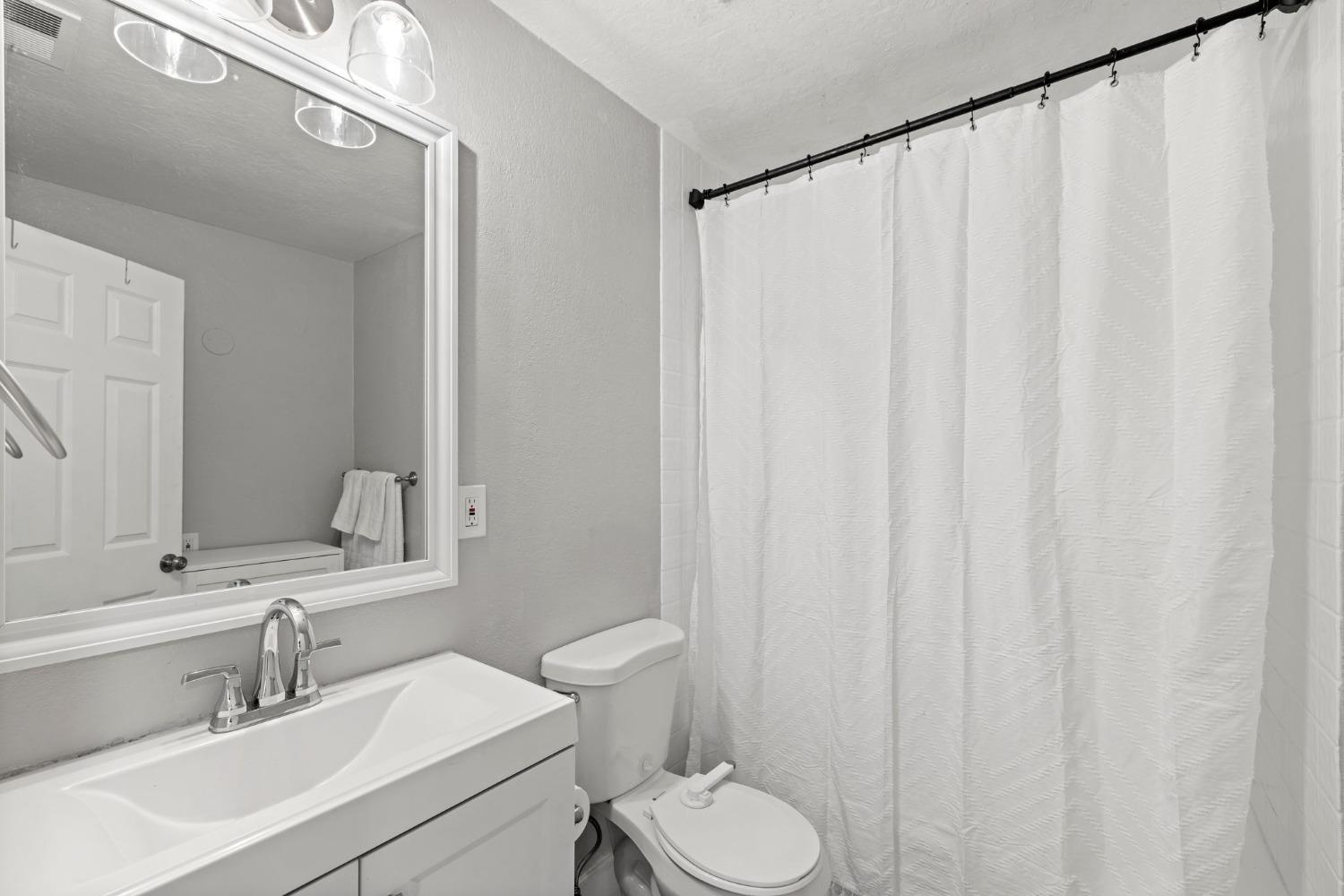 Detail Gallery Image 13 of 31 For 5649 Nostaw St, Orangevale,  CA 95662 - 3 Beds | 2 Baths