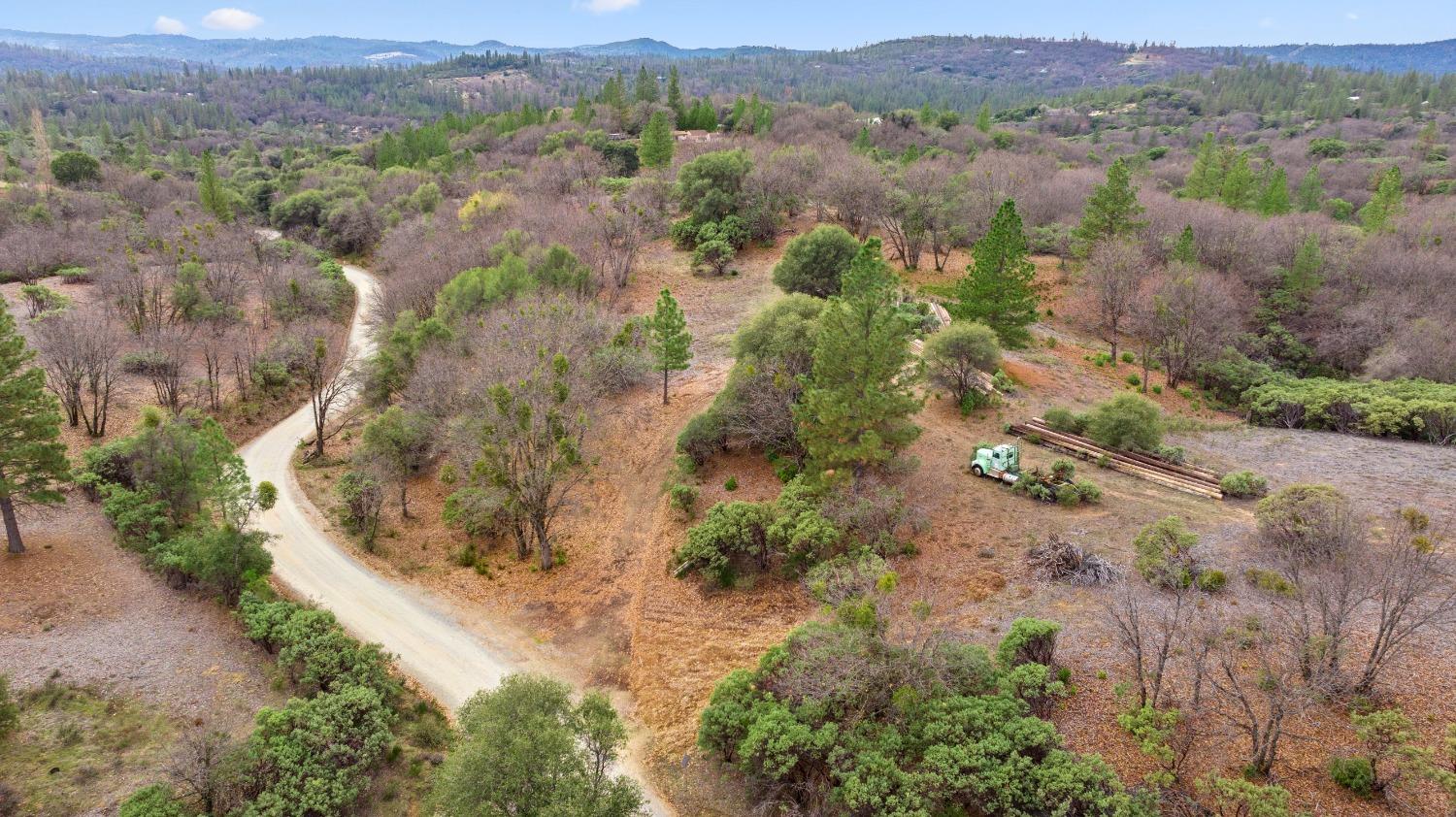 Detail Gallery Image 2 of 42 For 22338 Hyatt Rd, Nevada City,  CA 95959 - – Beds | – Baths