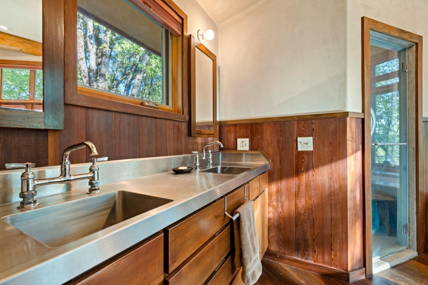 Detail Gallery Image 26 of 99 For 26630 Feather Ct, Nevada City,  CA 95959 - 5 Beds | 4/2 Baths