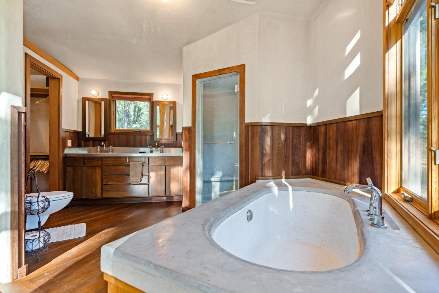 Detail Gallery Image 24 of 99 For 26630 Feather Ct, Nevada City,  CA 95959 - 5 Beds | 4/2 Baths