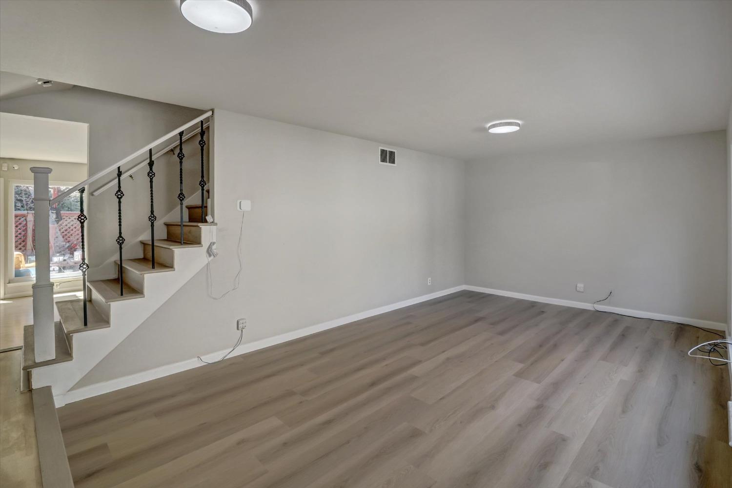 Detail Gallery Image 17 of 34 For 1084 Parkside Dr, Richmond,  CA 94803 - 3 Beds | 1/1 Baths