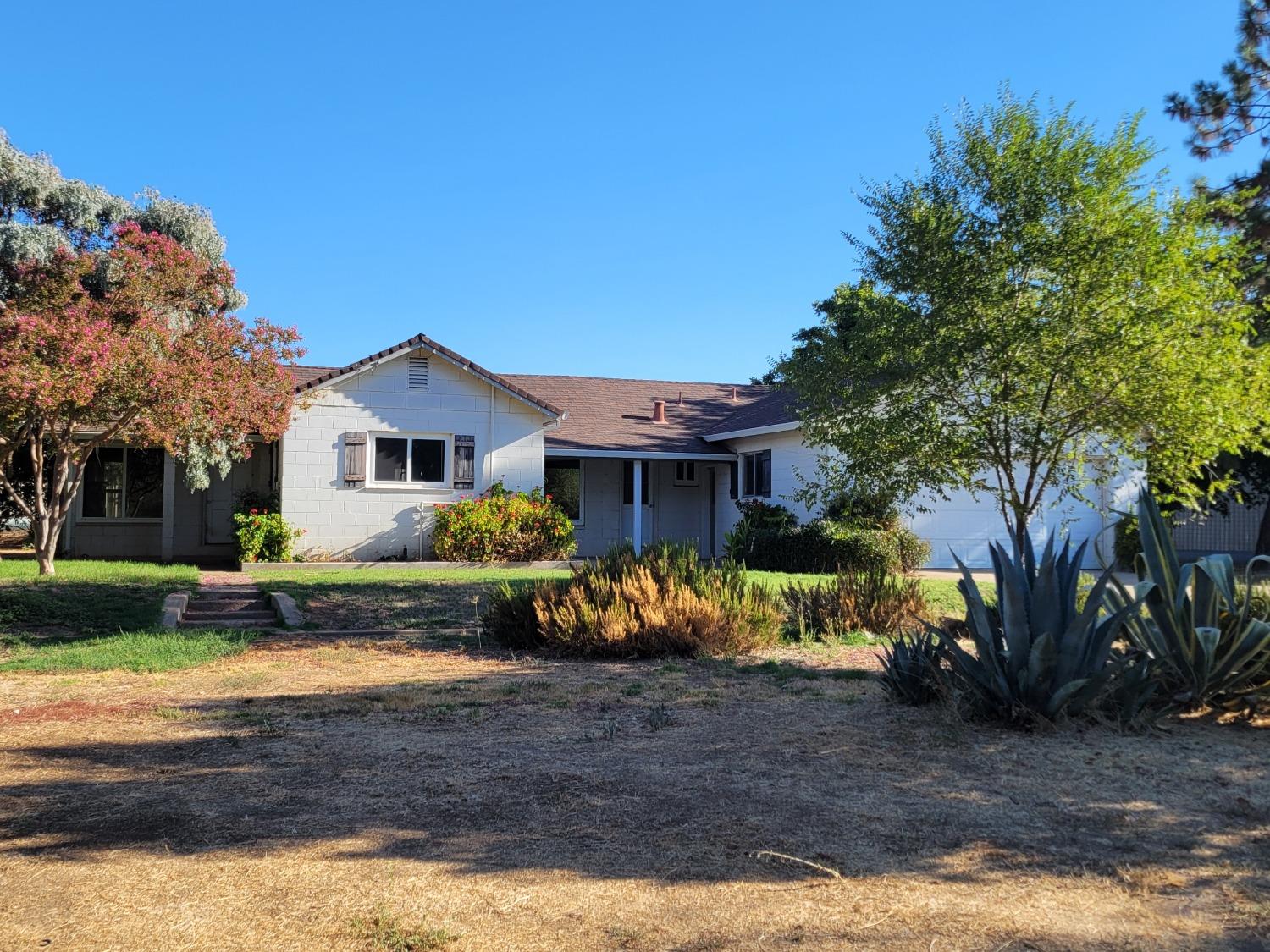 Detail Gallery Image 3 of 5 For 11636 Shelton Rd, Valley Springs,  CA 95252 - 3 Beds | 2 Baths