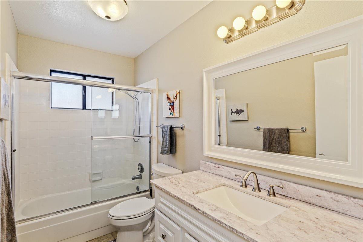 Detail Gallery Image 33 of 62 For 2120 Eastwood Ct, Modesto,  CA 95355 - 4 Beds | 2 Baths