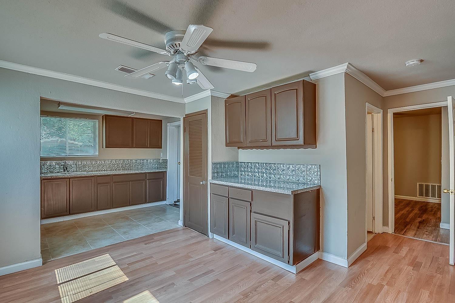 Detail Gallery Image 2 of 3 For 2411 W Fremont St, Stockton,  CA 95203 - 4 Beds | 2 Baths