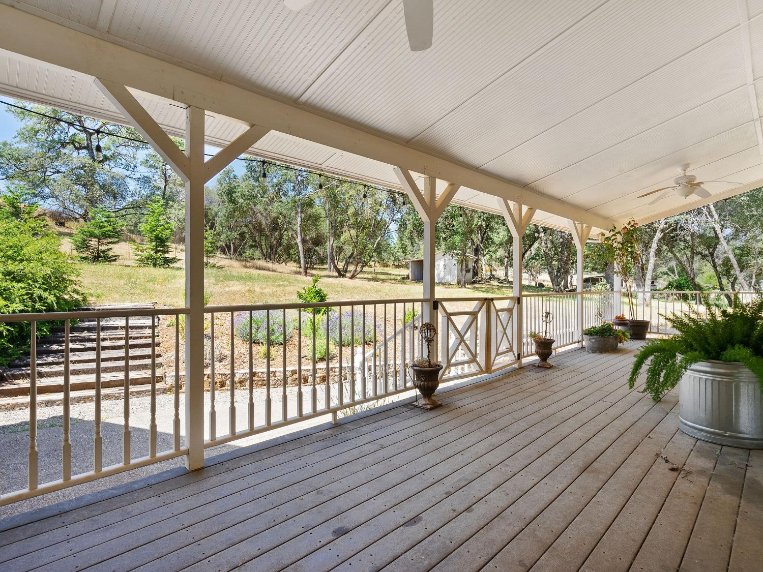 Detail Gallery Image 28 of 65 For 1640 Pilgrim Way, Placerville,  CA 95667 - 4 Beds | 3/1 Baths