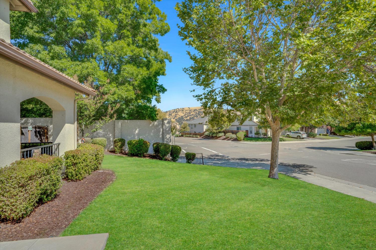 Detail Gallery Image 13 of 66 For 9569 California Oak Cir, Patterson,  CA 95363 - 4 Beds | 2/1 Baths