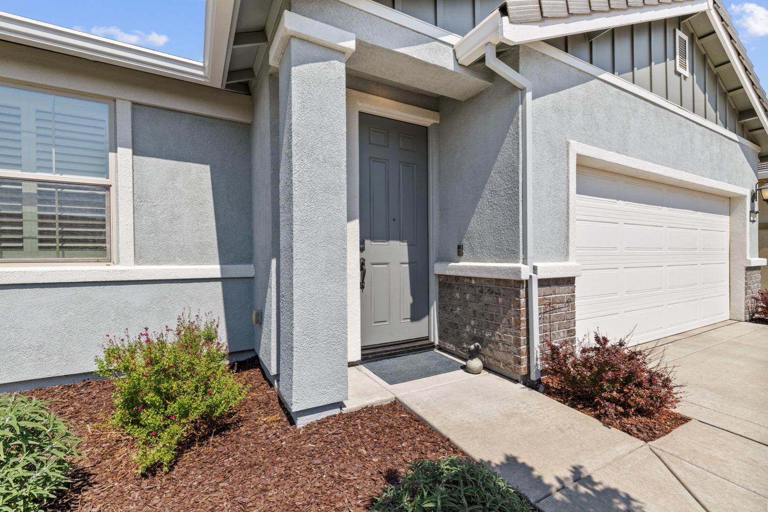 Detail Gallery Image 4 of 36 For 6089 Hot Springs Dr, El Dorado Hills,  CA 95762 - 2 Beds | 2/1 Baths