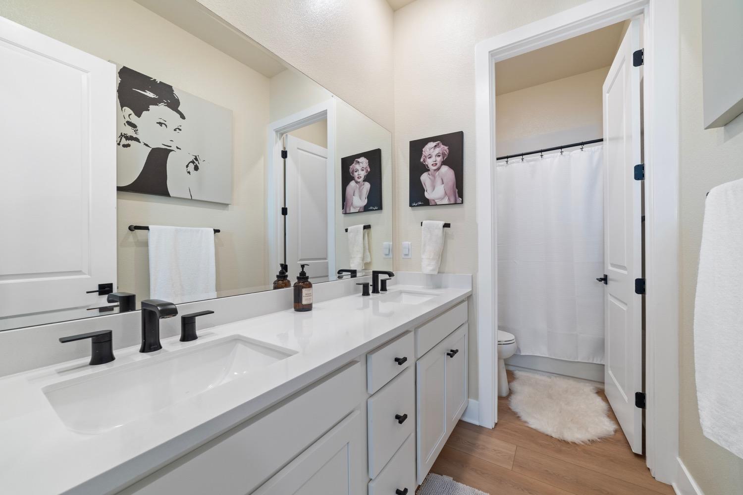 Detail Gallery Image 26 of 58 For 14869 Auburn Summit Dr, Folsom,  CA 95630 - 4 Beds | 3/1 Baths