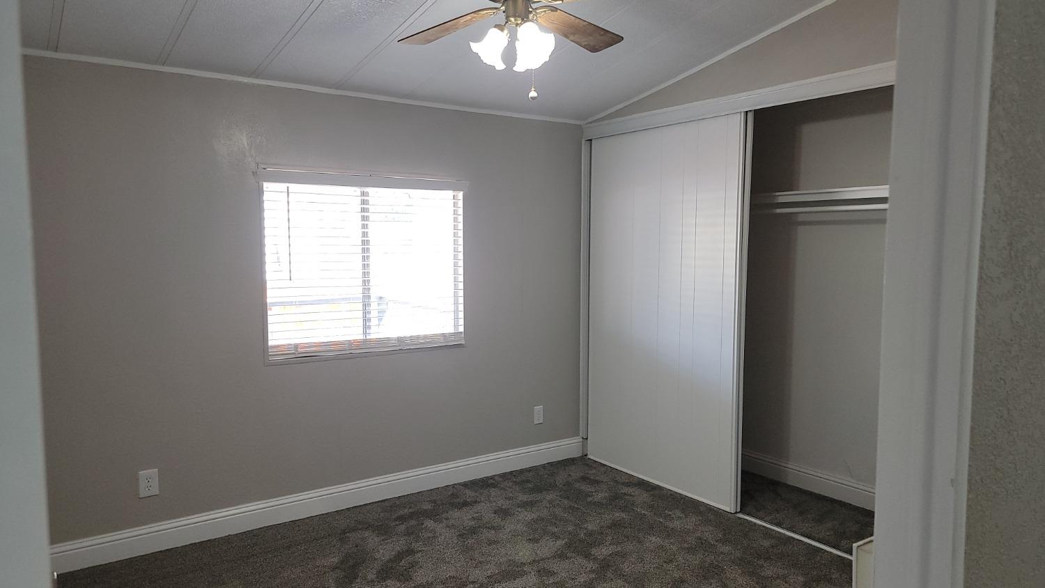 Detail Gallery Image 9 of 20 For 720 E Worth Ave 127, Porterville,  CA 93251 - 3 Beds | 1/1 Baths