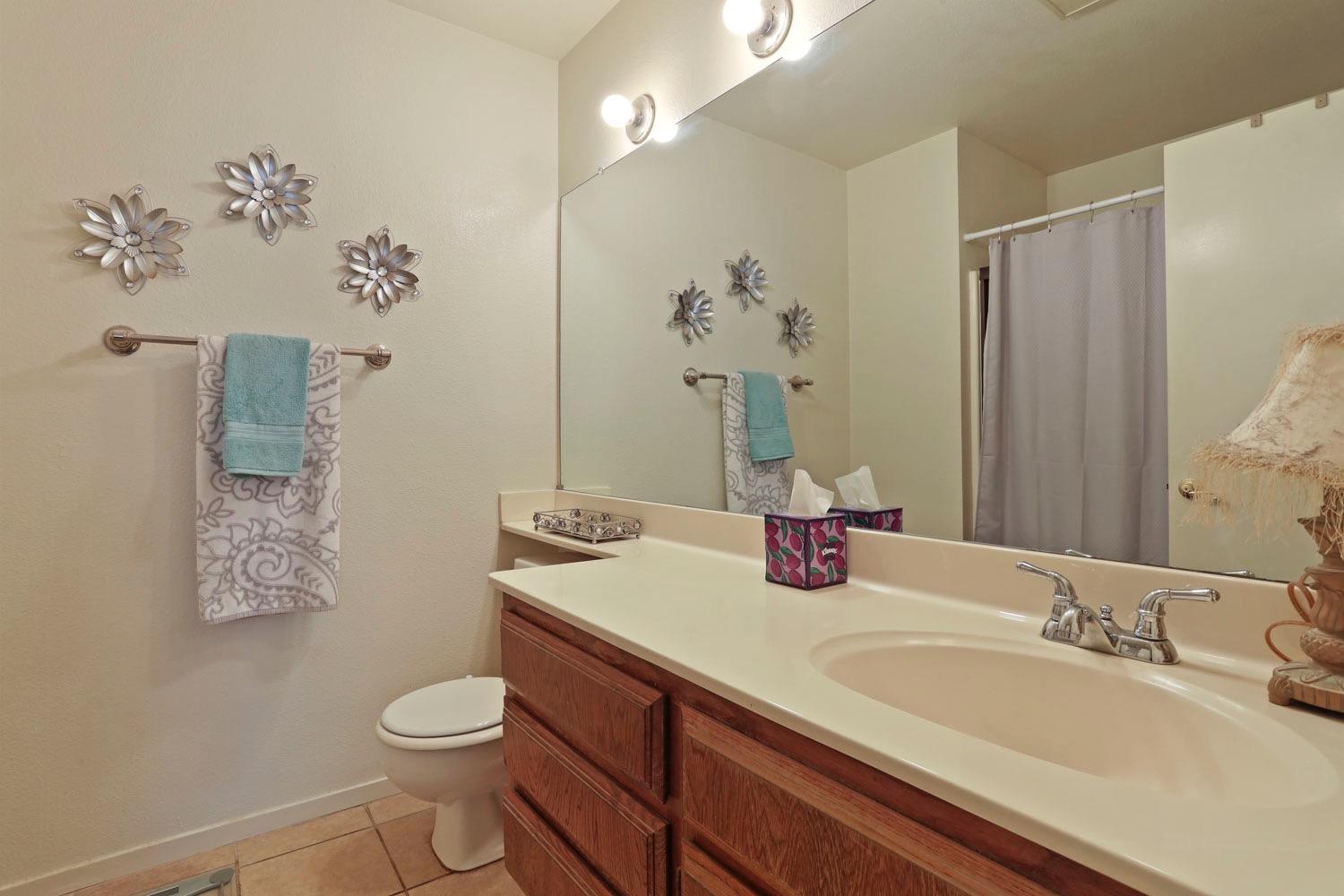 Detail Gallery Image 34 of 37 For 2930 Driftwood Pl #89,  Stockton,  CA 95219 - 2 Beds | 2/1 Baths