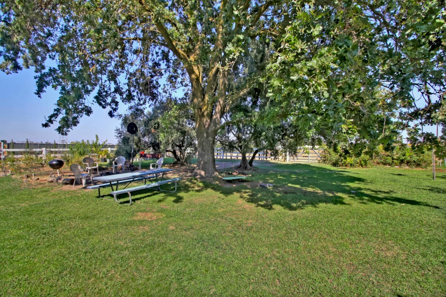 Detail Gallery Image 33 of 62 For 9149 Florin Rd, Sacramento,  CA 95829 - 3 Beds | 2 Baths