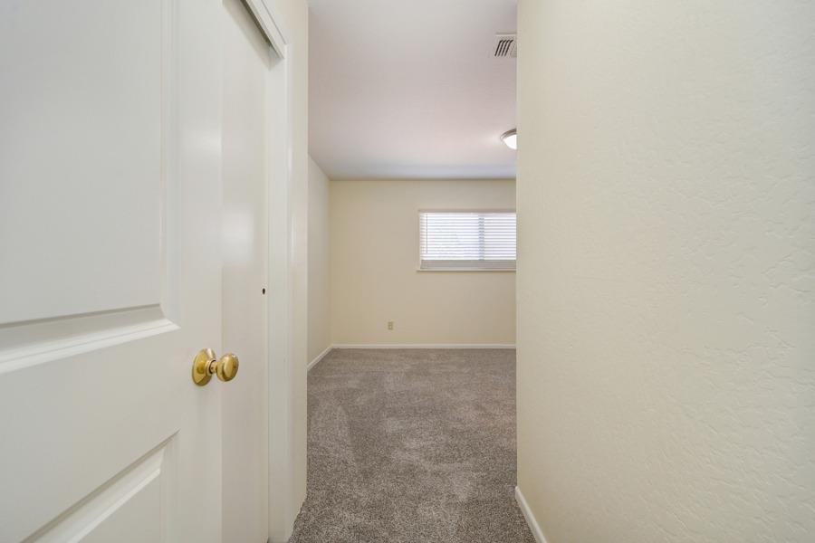 Detail Gallery Image 34 of 49 For 2625 C St, Sacramento,  CA 95816 - 4 Beds | 2 Baths