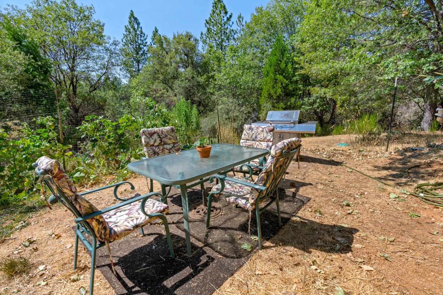 Detail Gallery Image 50 of 99 For 26630 Feather Ct, Nevada City,  CA 95959 - 5 Beds | 4/2 Baths