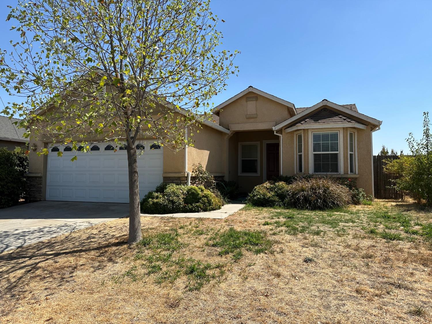 Detail Gallery Image 1 of 1 For 1552 Sanarita Way, Madera,  CA 93638 - 3 Beds | 2 Baths