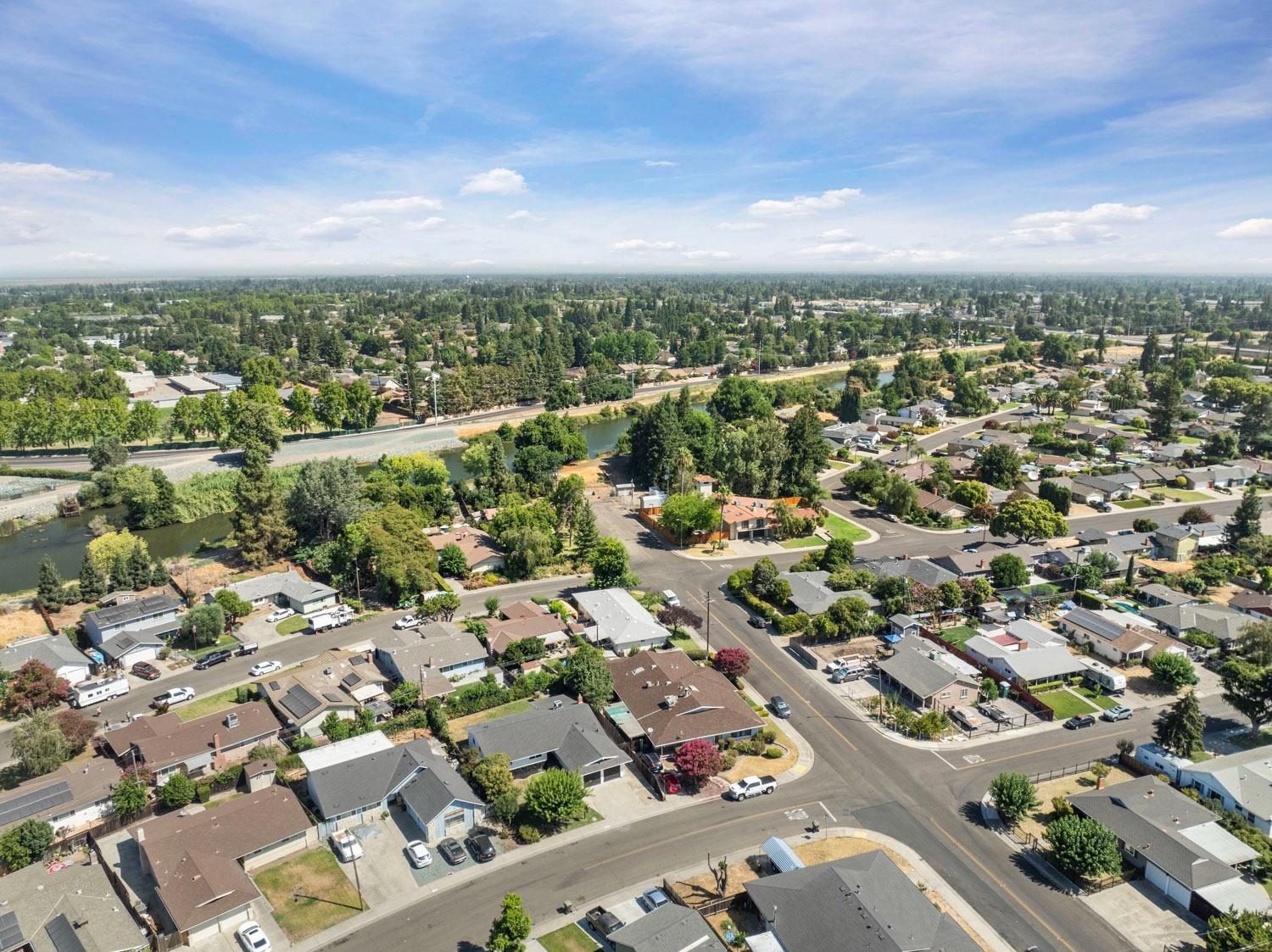 Detail Gallery Image 26 of 27 For 3011 De Ovan Ave, Stockton,  CA 95204 - 3 Beds | 2 Baths