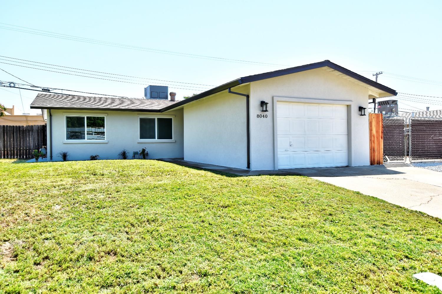 Detail Gallery Image 1 of 1 For 8040 Oak Forest St, Citrus Heights,  CA 95621 - 3 Beds | 1 Baths