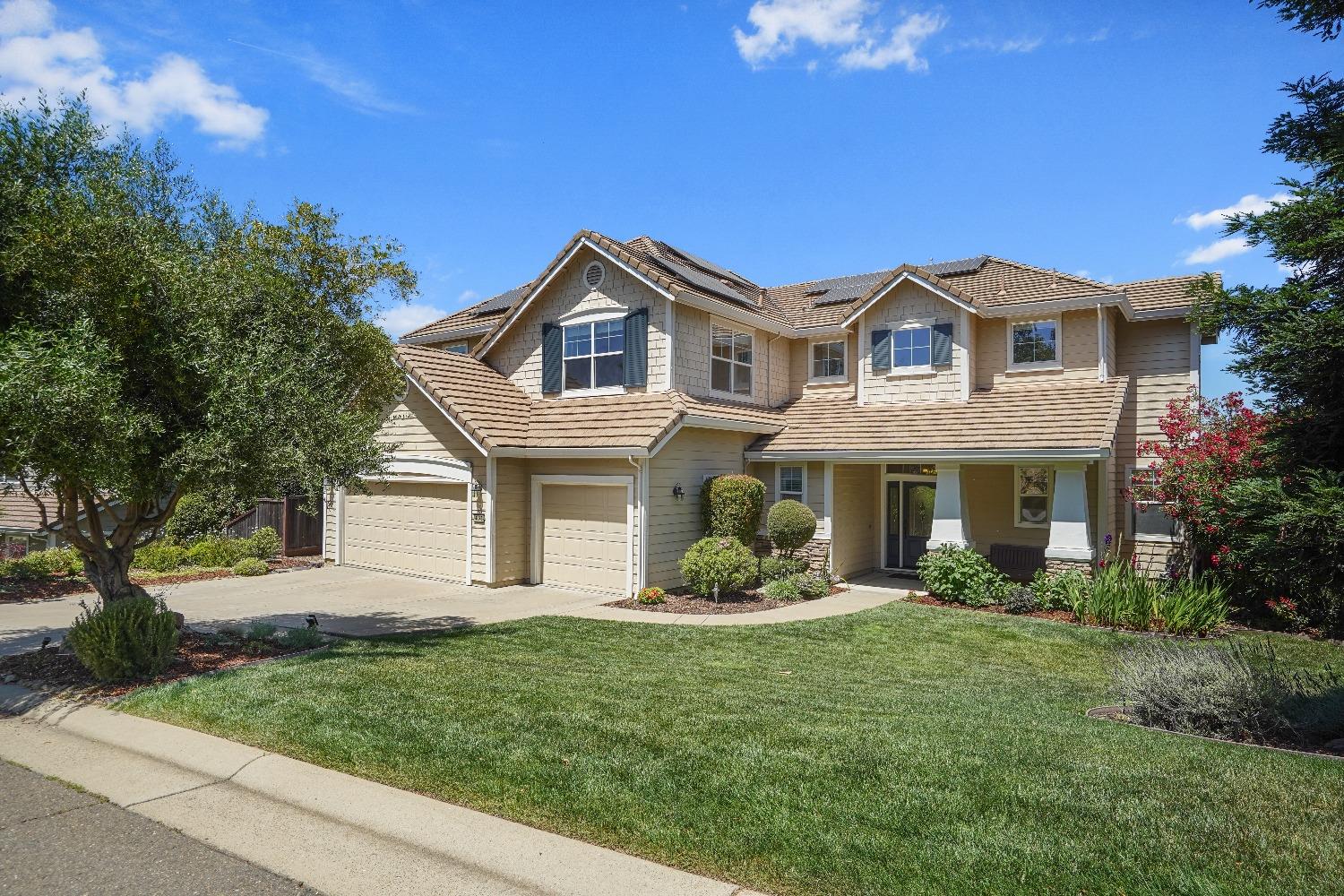 Detail Gallery Image 3 of 87 For 4075 Windsor Point Pl, El Dorado Hills,  CA 95762 - 4 Beds | 3/2 Baths