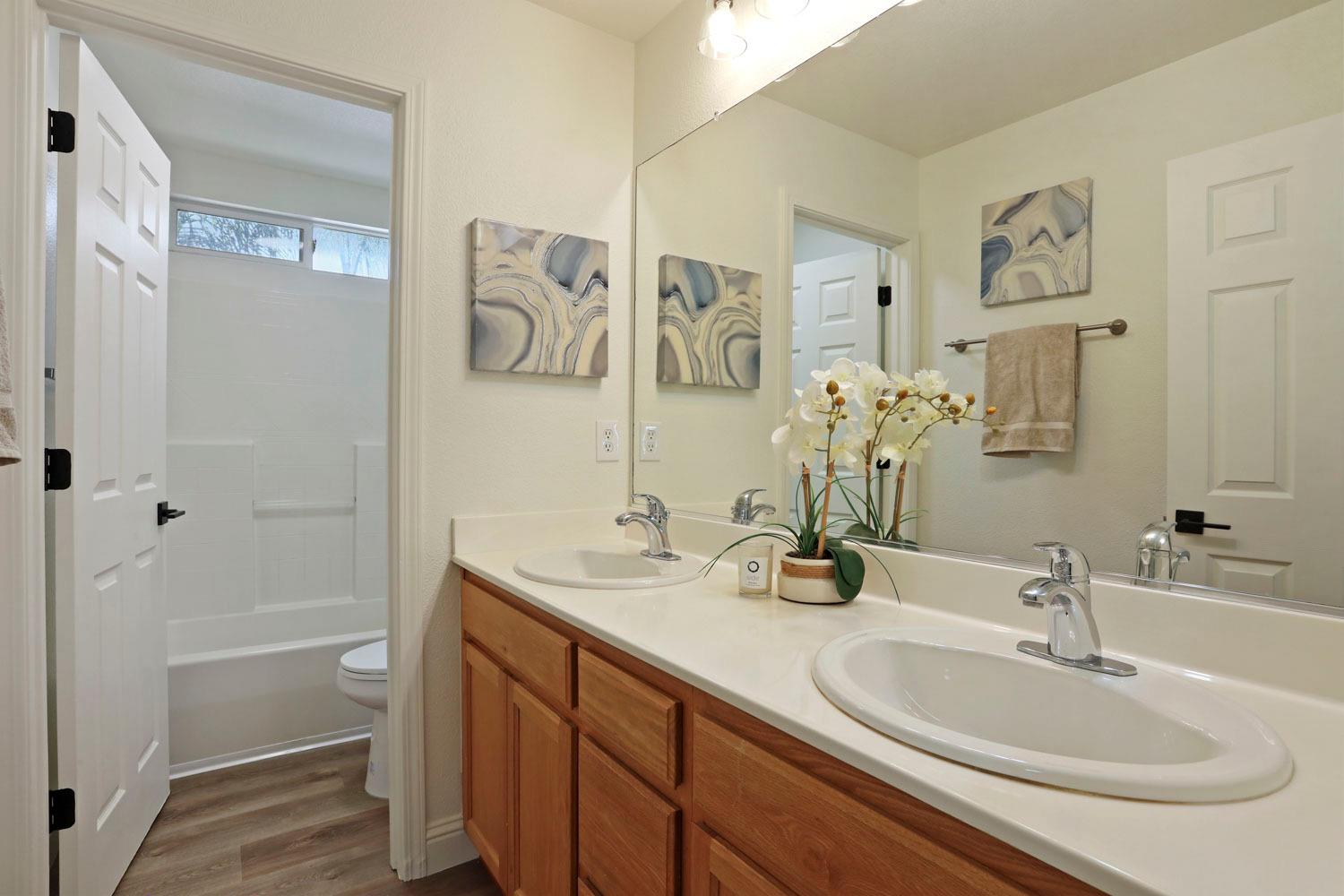 Detail Gallery Image 35 of 44 For 1986 Calaveras Ct, Tracy,  CA 95377 - 3 Beds | 2/1 Baths