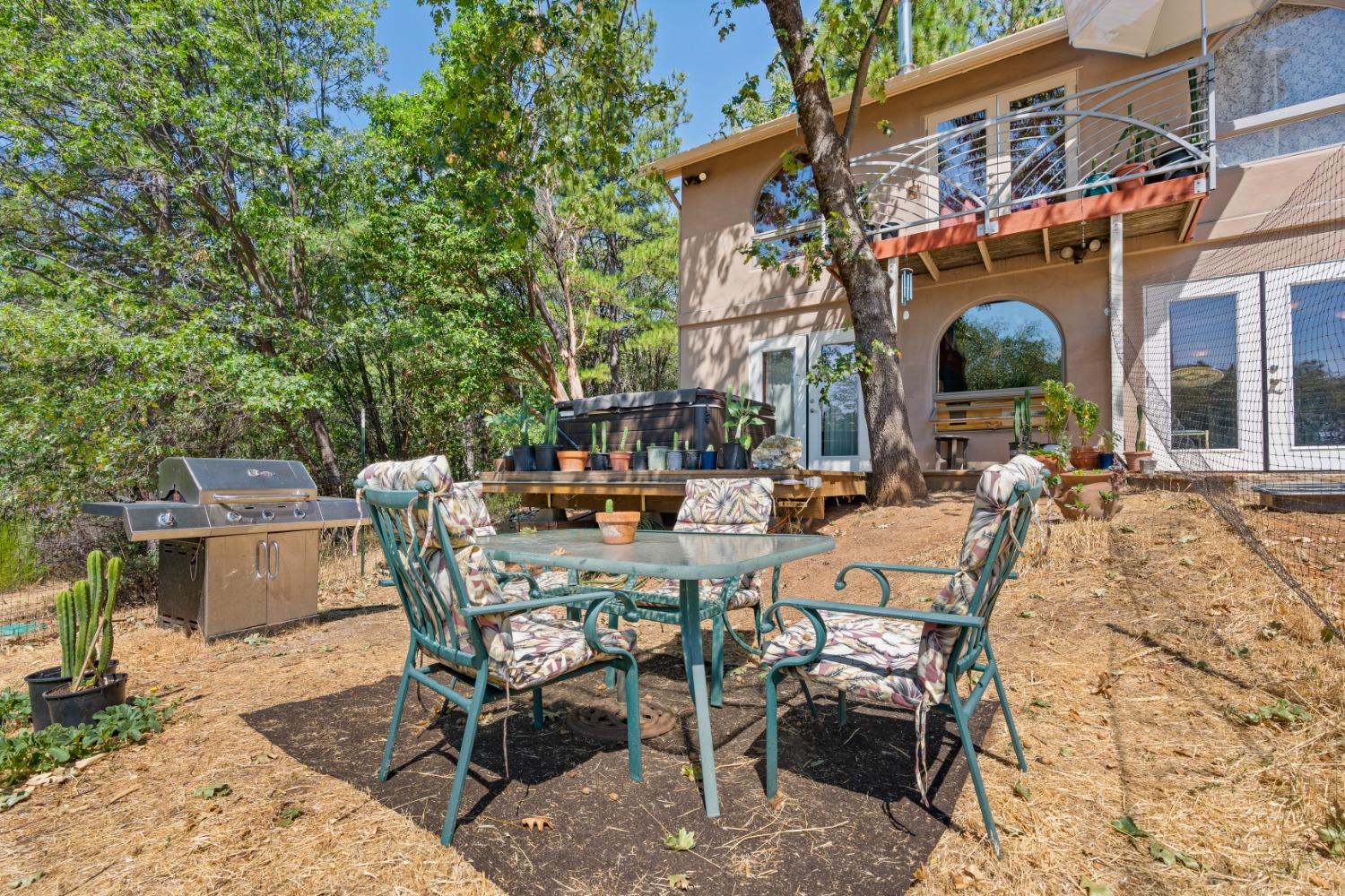 Detail Gallery Image 51 of 99 For 26630 Feather Ct, Nevada City,  CA 95959 - 5 Beds | 4/2 Baths