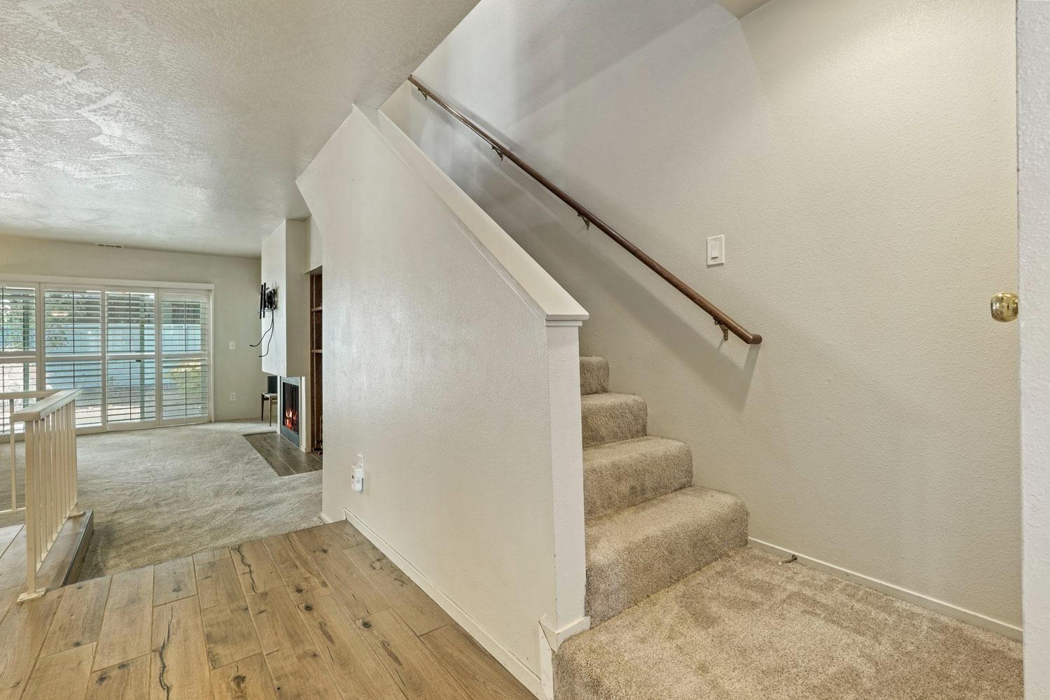 Detail Gallery Image 20 of 40 For 2930 Driftwood Pl #6,  Stockton,  CA 95219 - 2 Beds | 2/1 Baths