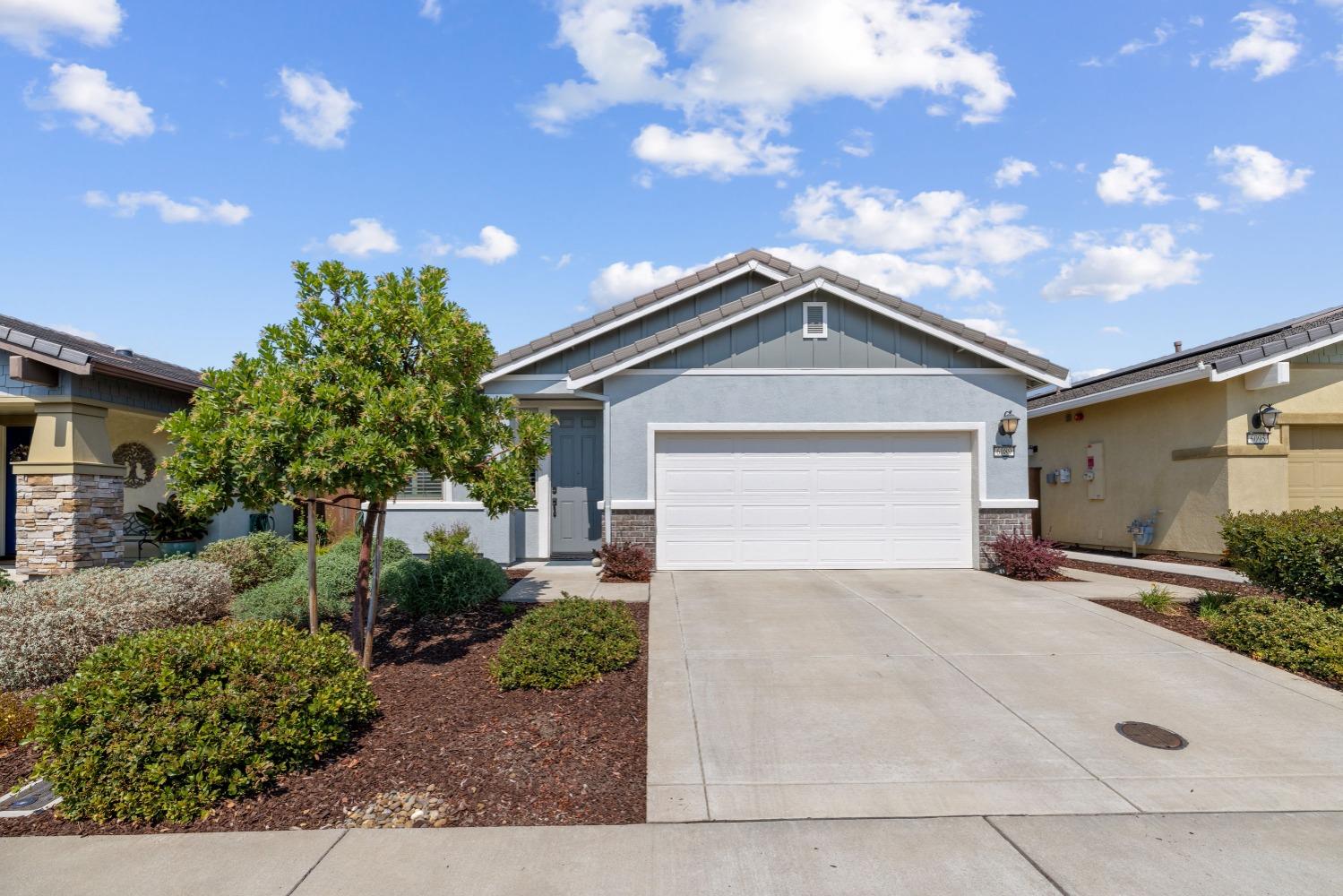 Detail Gallery Image 1 of 36 For 6089 Hot Springs Dr, El Dorado Hills,  CA 95762 - 2 Beds | 2/1 Baths