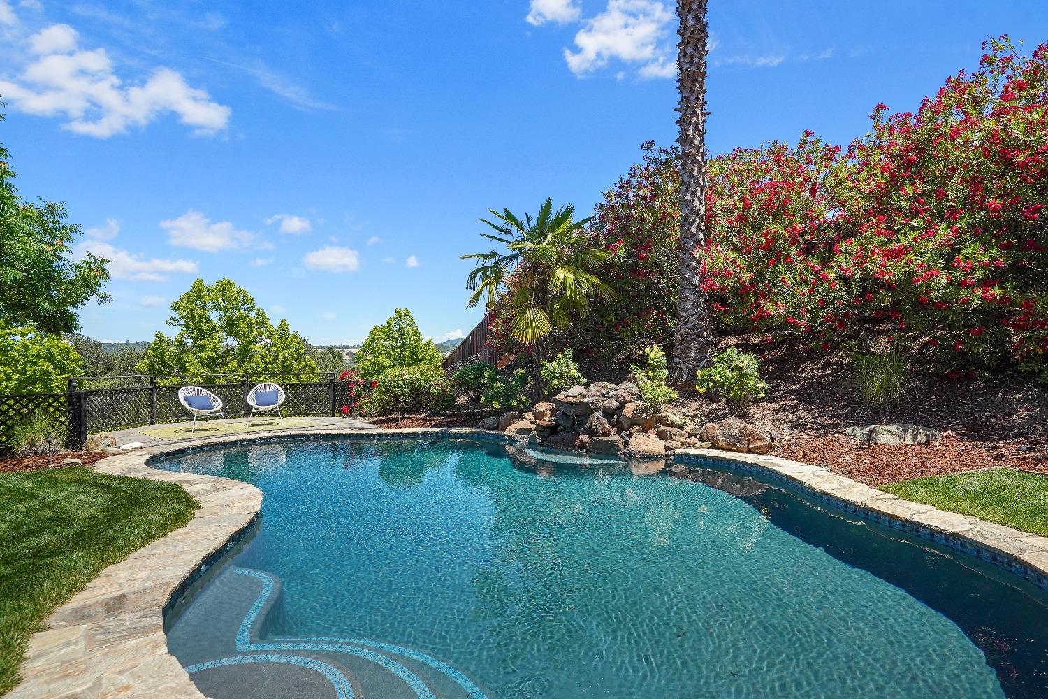 Detail Gallery Image 5 of 87 For 4075 Windsor Point Pl, El Dorado Hills,  CA 95762 - 4 Beds | 3/2 Baths