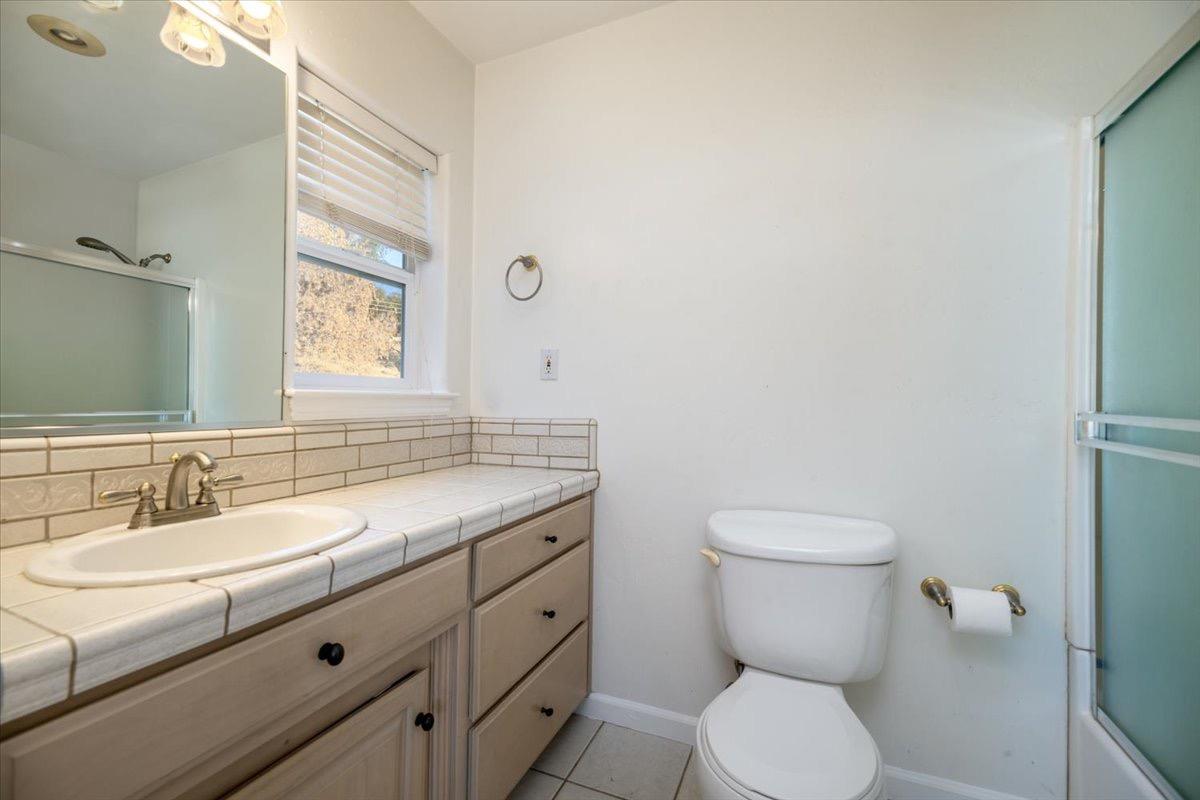 Detail Gallery Image 52 of 68 For 13478 Gold Country Dr, Penn Valley,  CA 95946 - 3 Beds | 3/1 Baths