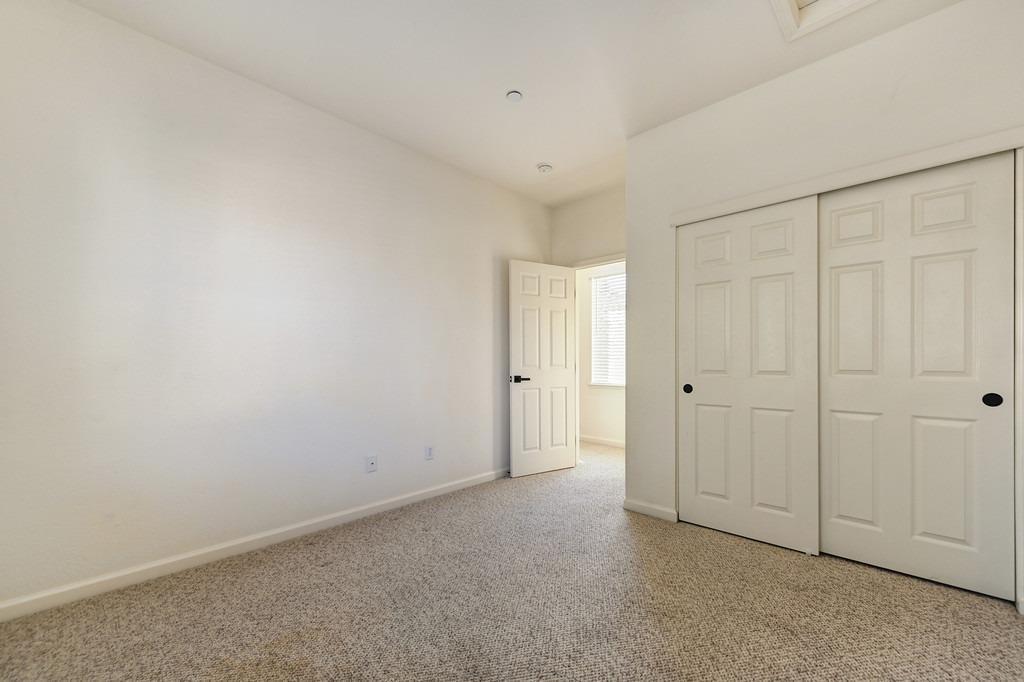 Detail Gallery Image 29 of 47 For 925 Courtyards Loop, Lincoln,  CA 95648 - 3 Beds | 2/1 Baths