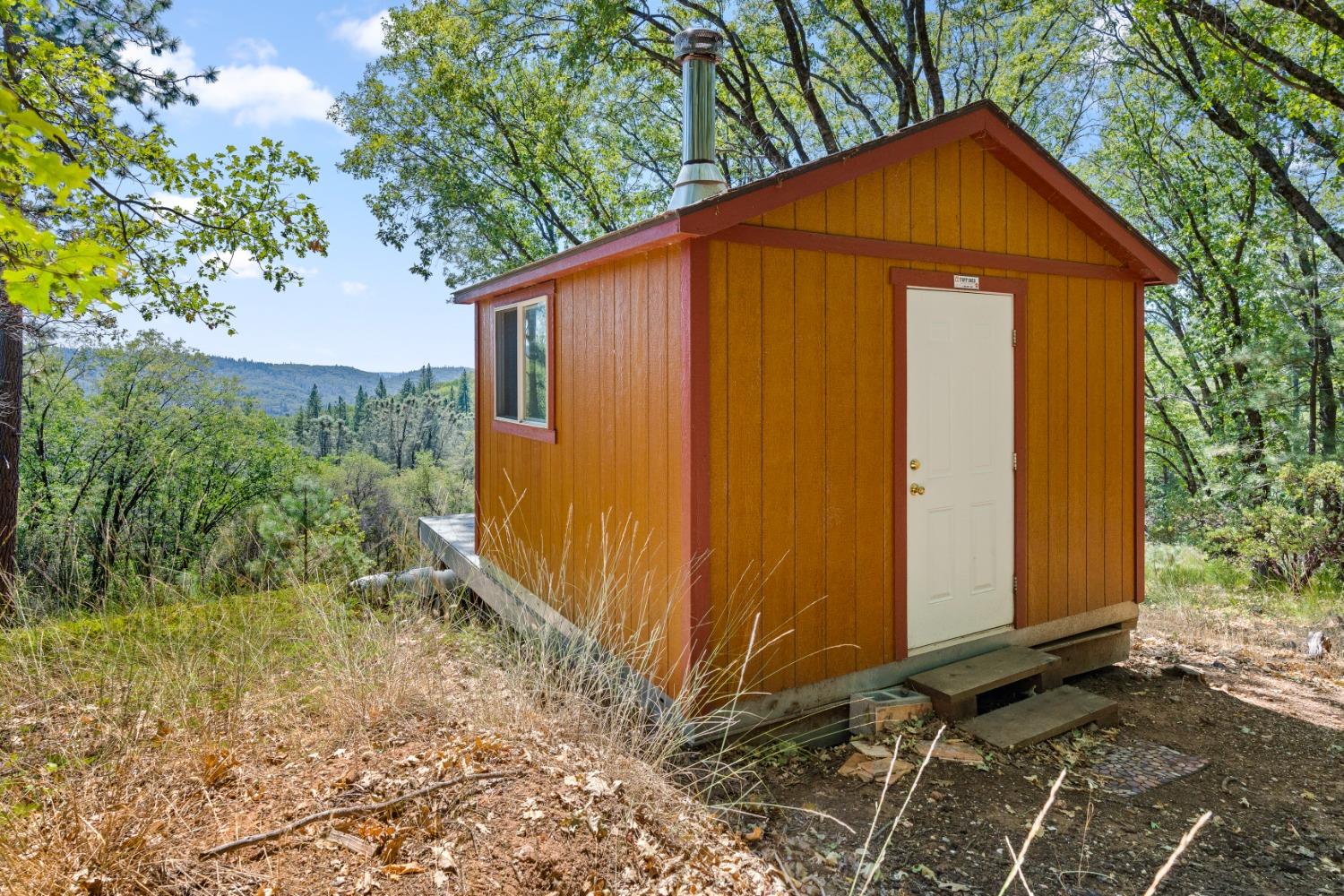 Detail Gallery Image 90 of 99 For 26630 Feather Ct, Nevada City,  CA 95959 - 5 Beds | 4/2 Baths