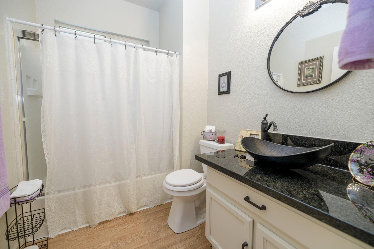 Detail Gallery Image 25 of 37 For 2162 Spring Blossom Ln, Turlock,  CA 95382 - 2 Beds | 2 Baths